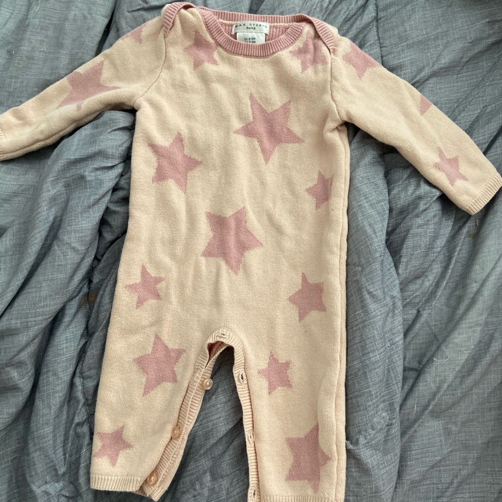Max Studio baby jumper